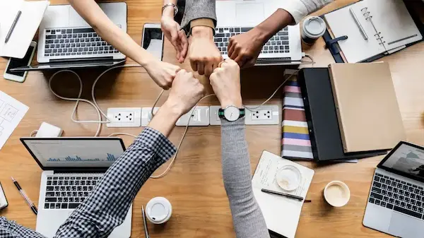 Transformación digital en pymes para competir con grandes marcas