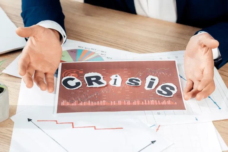 Crisis de marca ejemplos: análisis de reputación empresarial y gestión de crisis