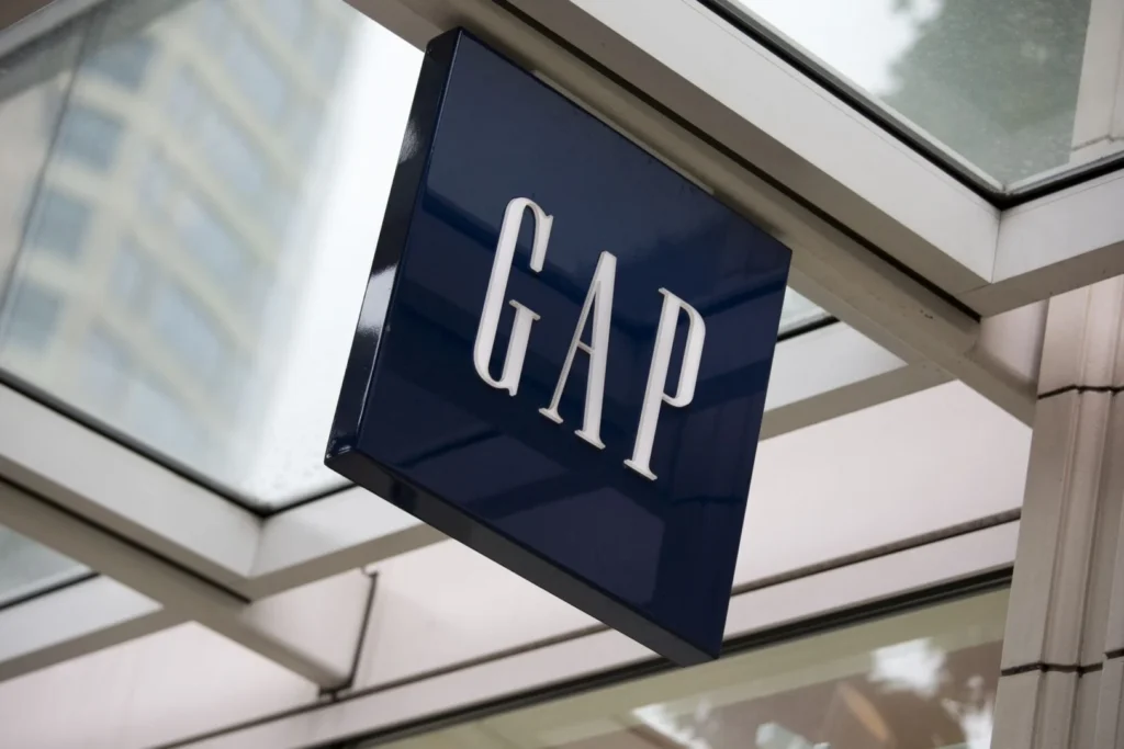 Logo de GAP antes del polémico rediseño de 2010 que fue retirado tras 6 días